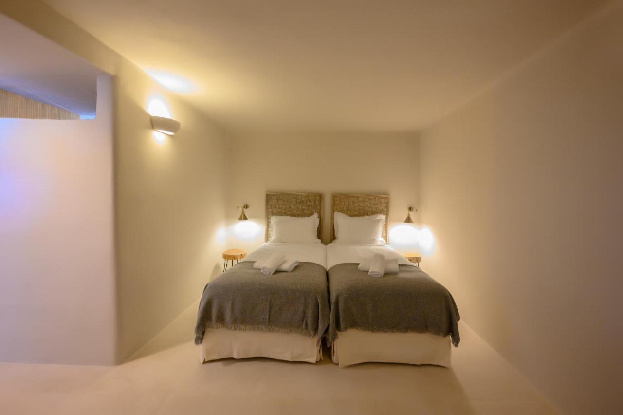 Elements Cave Suites 메갈로호리 외부 사진