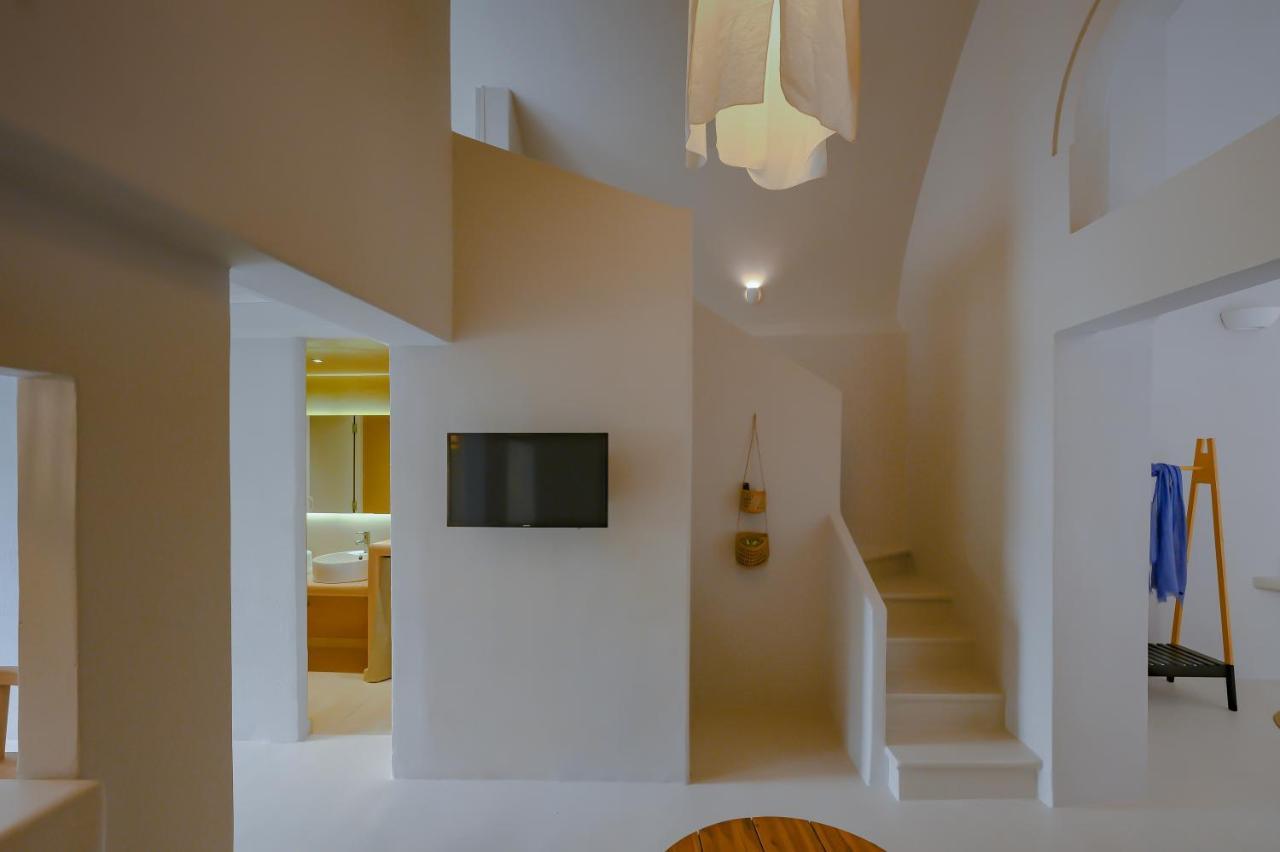 Elements Cave Suites 메갈로호리 외부 사진