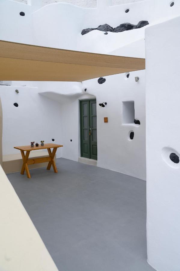 Elements Cave Suites 메갈로호리 외부 사진