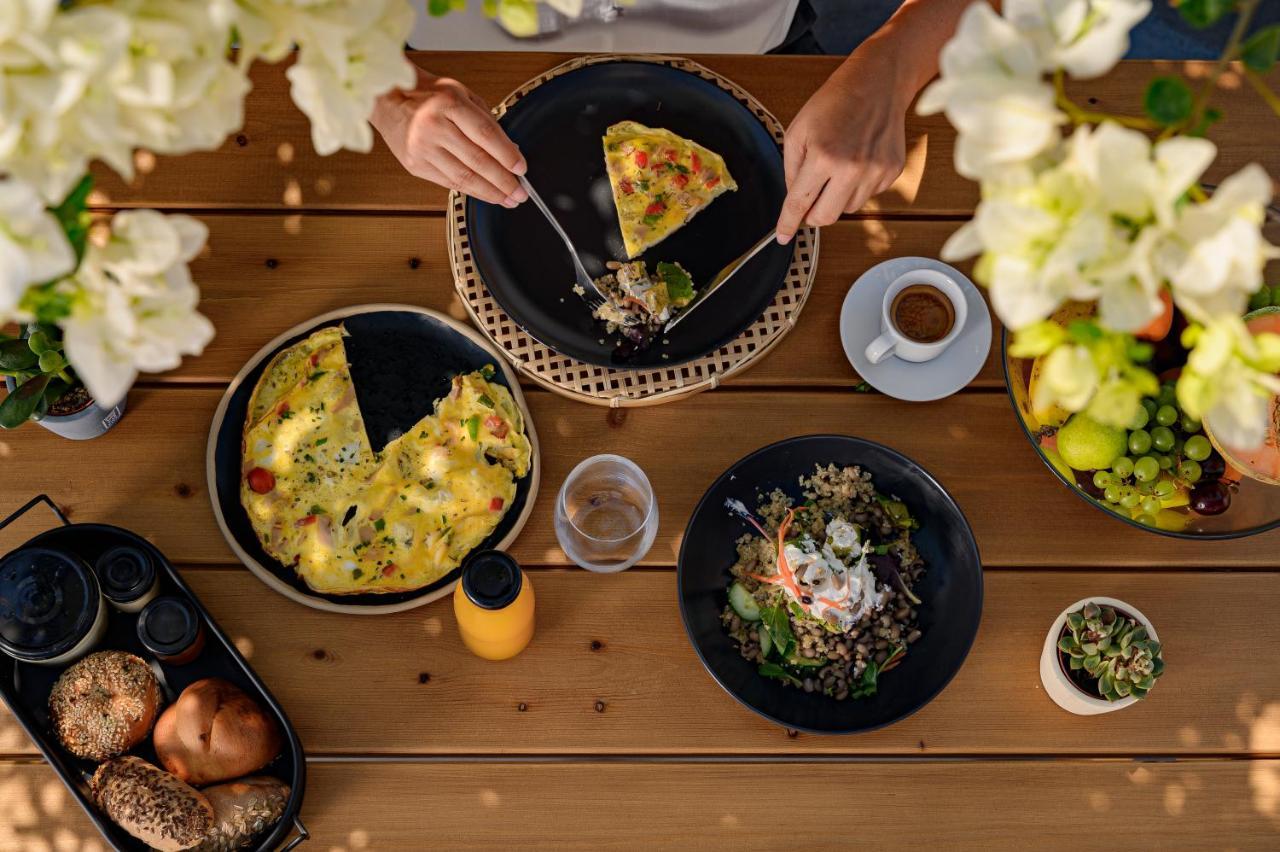 Elements Cave Suites 메갈로호리 외부 사진