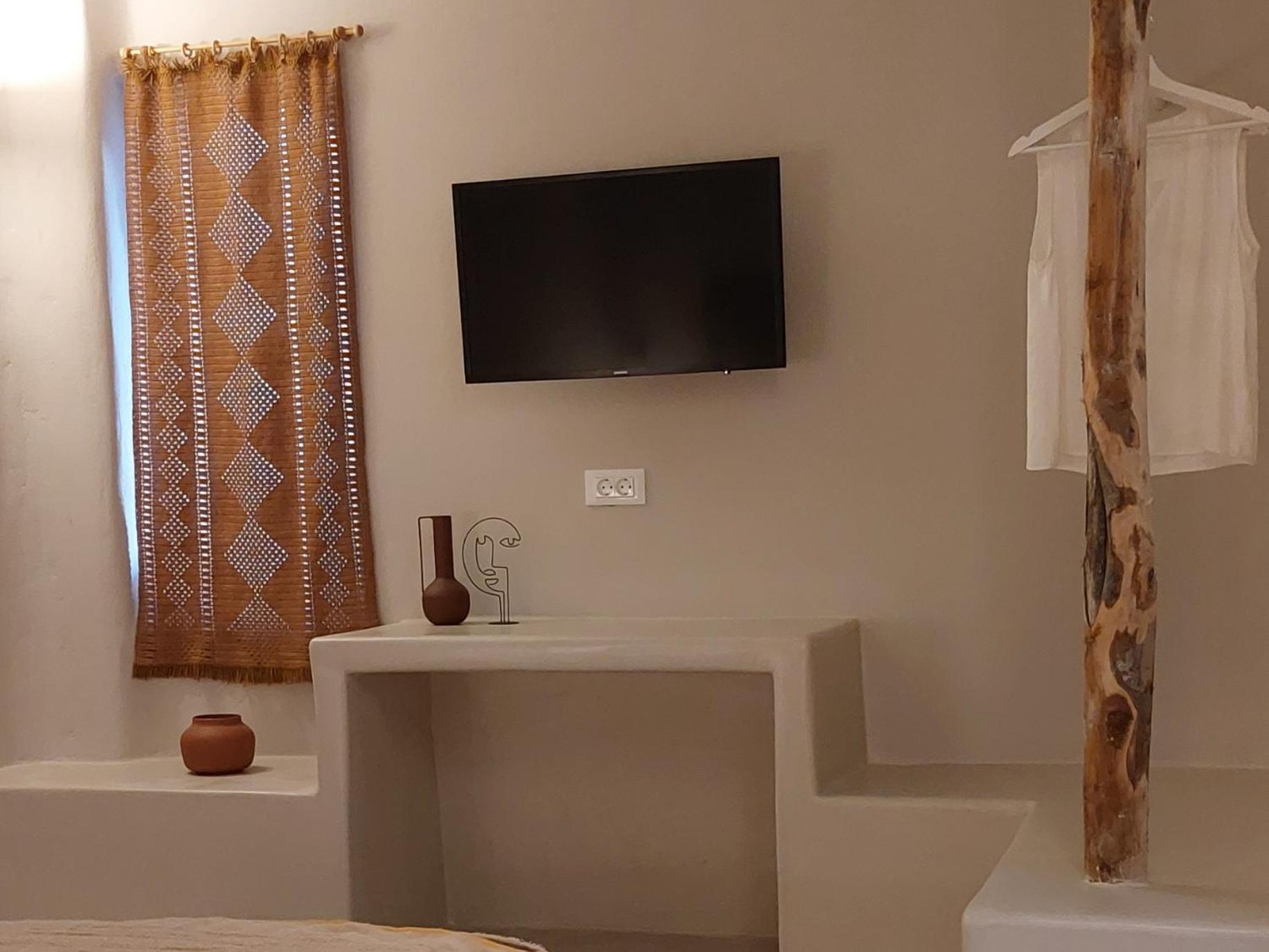 Elements Cave Suites 메갈로호리 객실 사진